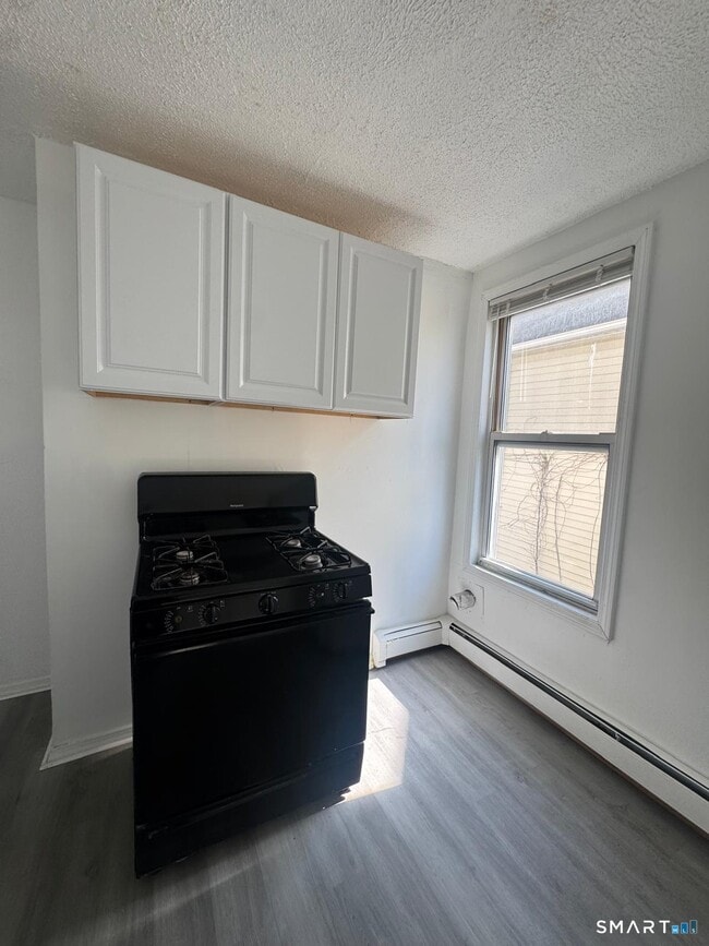 265 6th St in Bridgeport, CT - Building Photo - Building Photo