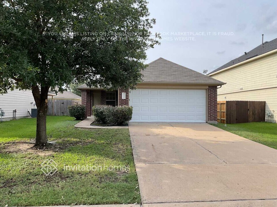 19126 Sandelford Dr in Katy, TX - Building Photo