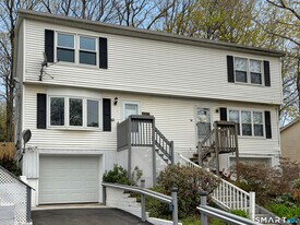 58 Doman Dr in Torrington, CT - Building Photo