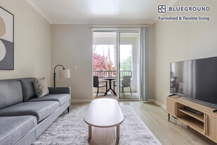 700 Agnew Rd in Santa Clara, CA - Building Photo