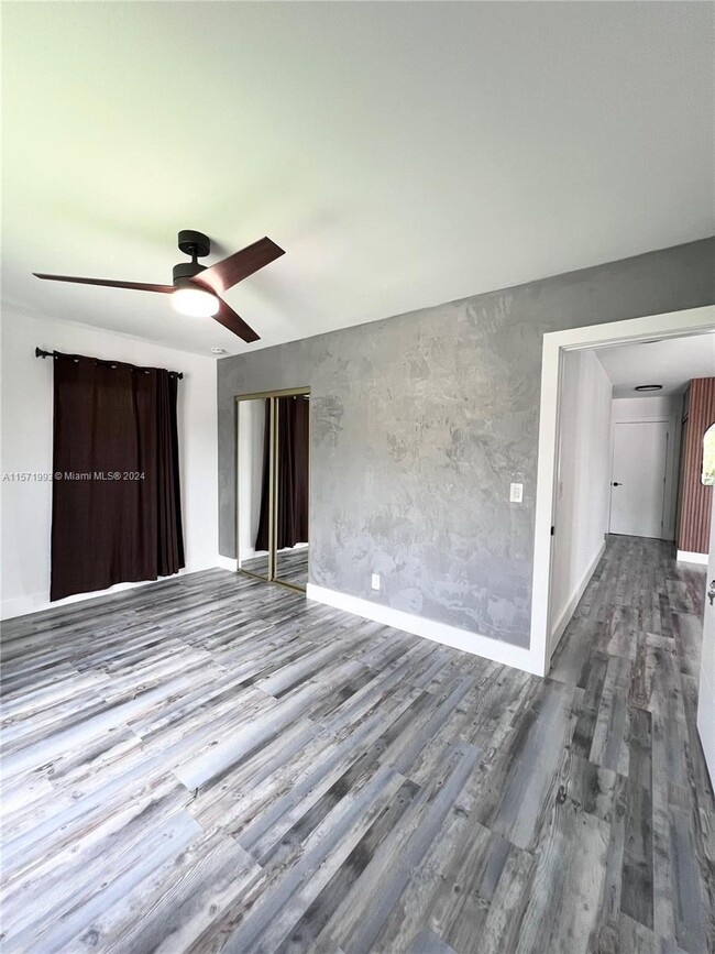 2425 SW 26th Ln in Miami, FL - Building Photo - Building Photo