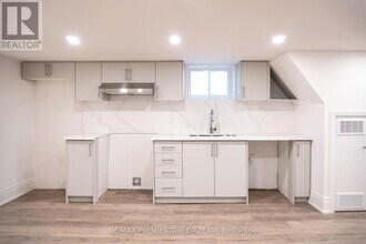 148 Martin Grove Rd in Toronto, ON - Building Photo - Building Photo