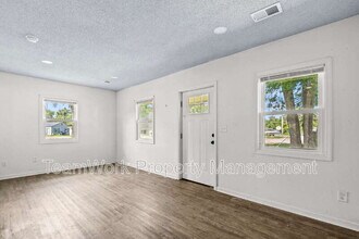 3101 Azalea Dr in North Charleston, SC - Building Photo - Building Photo