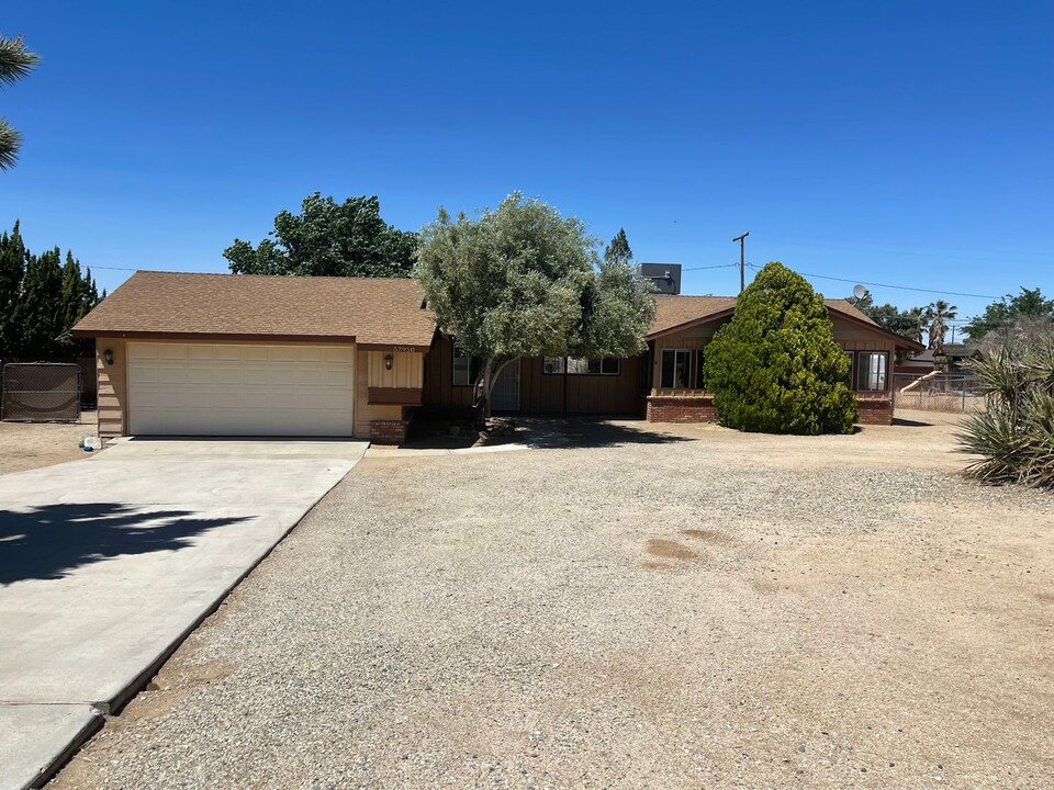 57950 Juarez Dr in Yucca Valley, CA - Building Photo