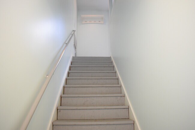 393 Whisper Park Dr, Unit Above Garage Apt. in Wilmington, NC - Building Photo - Building Photo