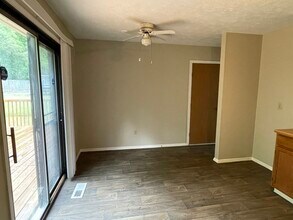 3105 Charlotte Mill Dr in Moraine, OH - Building Photo - Building Photo