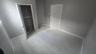 386 Park Ave in Newark, NJ - Foto de edificio - Building Photo