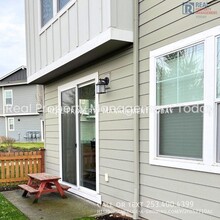 13157 175th Ave E in Bonney Lake, WA - Building Photo - Building Photo