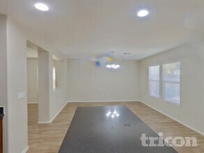 40268 W Helen Ct in Maricopa, AZ - Foto de edificio - Building Photo