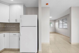 85 W 24th St in Hialeah, FL - Building Photo - Building Photo