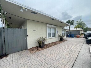 1021 N Victoria Park Rd in Fort Lauderdale, FL - Building Photo - Building Photo