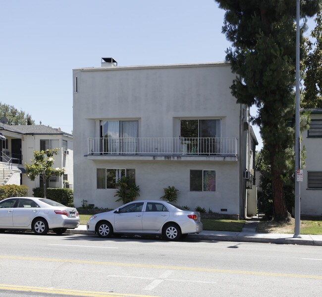 11658-11660 1/4 Magnolia Blvd in North Hollywood, CA - Building Photo - Building Photo
