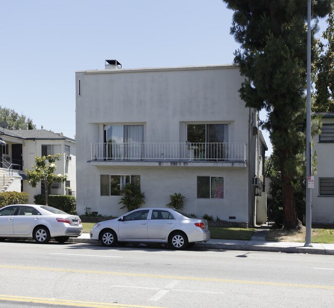 11658-11660 1/4 Magnolia Blvd in North Hollywood, CA - Foto de edificio - Building Photo