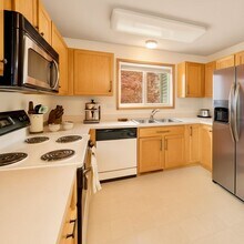 15531 Flyboat Ln in Apple Valley, MN - Building Photo - Building Photo