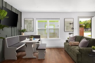 1201 Southport Dr in Austin, TX - Building Photo - Building Photo