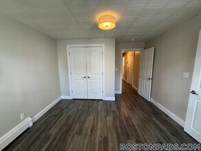 195 Maverick St in Boston, MA - Foto de edificio - Building Photo