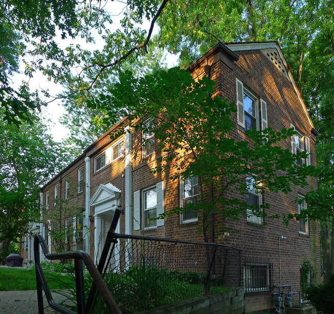 Parkway Village in Jamaica, NY - Building Photo - Building Photo