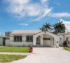 1526 NE 110th St in North Miami, FL - Building Photo - Building Photo