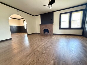 1614 NW 42nd St in Oklahoma City, OK - Foto de edificio - Building Photo