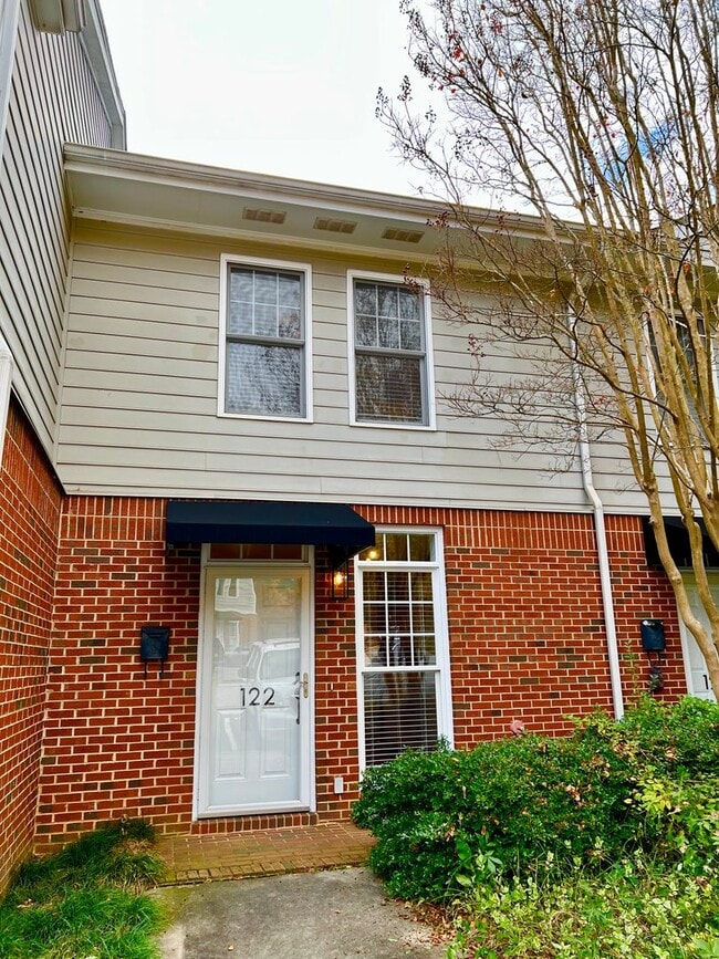 property at 122 Ellington Oaks Ct