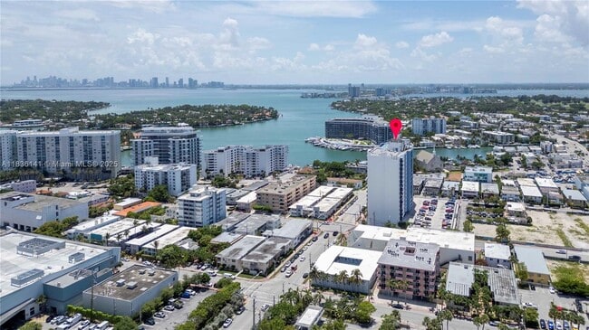 401-469 69th St in Miami, FL - Building Photo - Building Photo