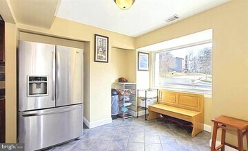 12728 Rolling Brook Dr in Woodbridge, VA - Building Photo - Building Photo