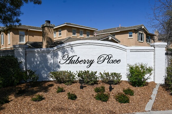 33570 Emerson Way in Temecula, CA - Building Photo - Building Photo
