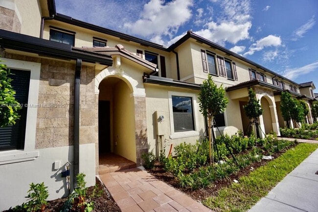 3432 W 113th St in Hialeah, FL - Building Photo - Building Photo
