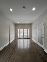 2731 N Campbell Ave in Chicago, IL - Building Photo - Building Photo