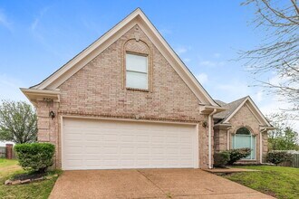 2206 Coral Tree Cove in Memphis, TN - Building Photo - Building Photo