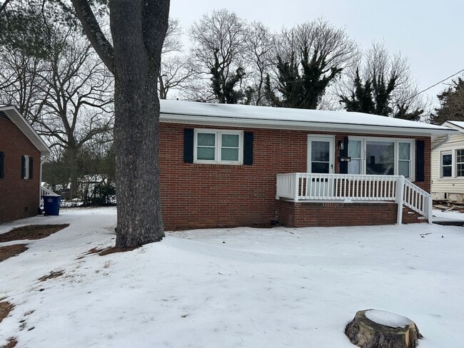 property at 2326 Waterbury St