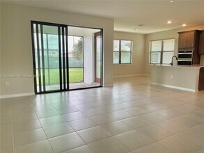 4490 Gramercy Dr in Oakland Park, FL - Building Photo - Building Photo