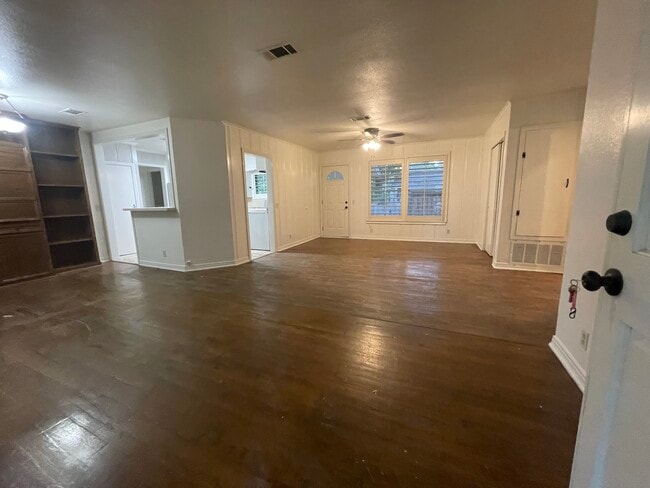 404 Arizona Ave in Lufkin, TX - Building Photo - Building Photo