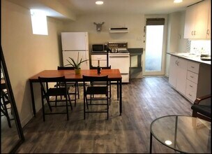 287 Barton Av in Toronto, ON - Building Photo - Building Photo