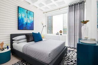 42-15 Crescent St-Unit -202-H in Queens, NY - Building Photo - Building Photo