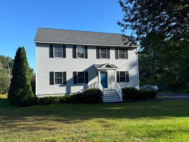 1175 Mere Point Rd, Unit Apartment A in Brunswick, ME - Building Photo - Building Photo