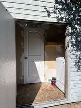 1219 NW 40th St, Unit 1 in Miami, FL - Building Photo - Building Photo