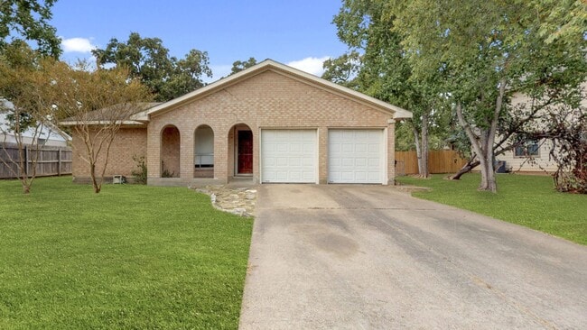 August 2026 Pre-Lease - 1 Mile to TAMU! in College Station, TX - Building Photo - Building Photo