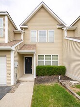 32 Halley Ct in Poughkeepsie, NY - Building Photo - Building Photo