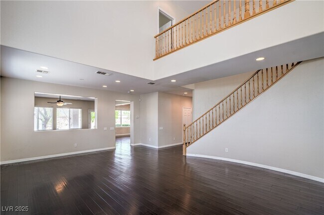 property at 2464 Sturrock Dr