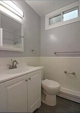 3301 D St SE, Unit 3 in Washington, DC - Building Photo - Building Photo