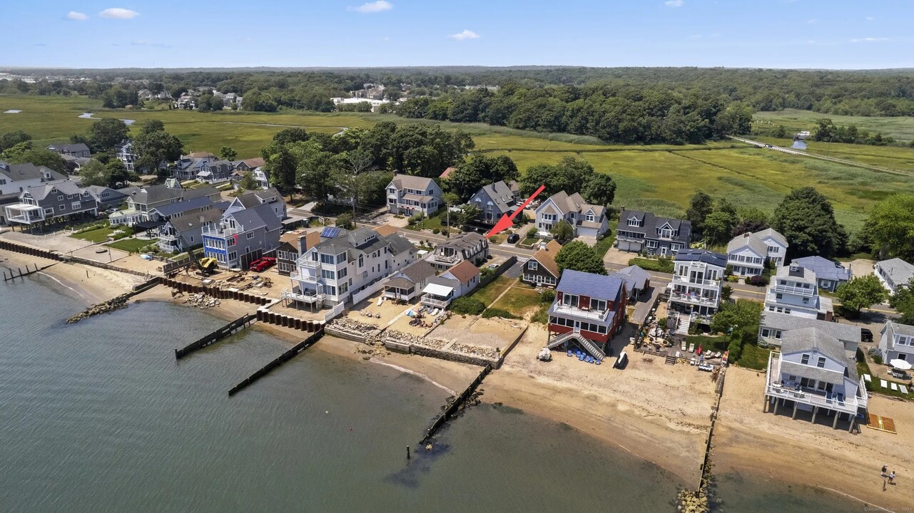 169 Shore Rd in Clinton, CT - Building Photo