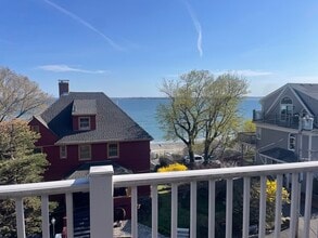 98 Rockland St in Swampscott, MA - Building Photo - Building Photo