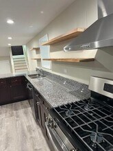 6630 N Washtenaw Ave in Chicago, IL - Building Photo - Building Photo