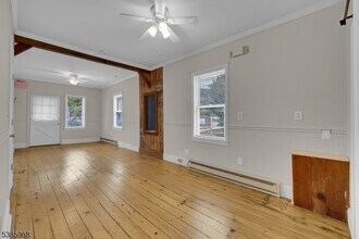 16 Schooleys Mountain Rd in Washington Township, NJ - Building Photo - Building Photo