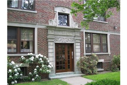 58 Edwards St in Springfield, MA - Building Photo