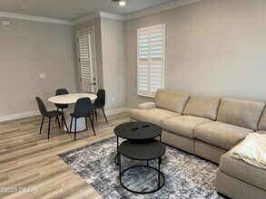 3079 Isles Wy in New Smyrna Beach, FL - Building Photo - Building Photo