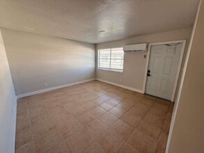 1875 40th Ave in Vero Beach, FL - Building Photo - Building Photo