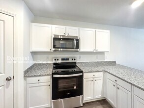 131 Flowering Cherry St in Jackson, GA - Building Photo - Building Photo