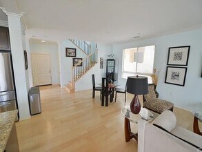 12009 Fairmont Ct in Hawthorne, CA - Building Photo - Building Photo